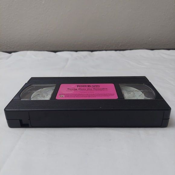 1998 Teddy Ruxpin Interactive Video Tape - Tweeg Gets the Tweezles VHS Only - Picture 3 of 5